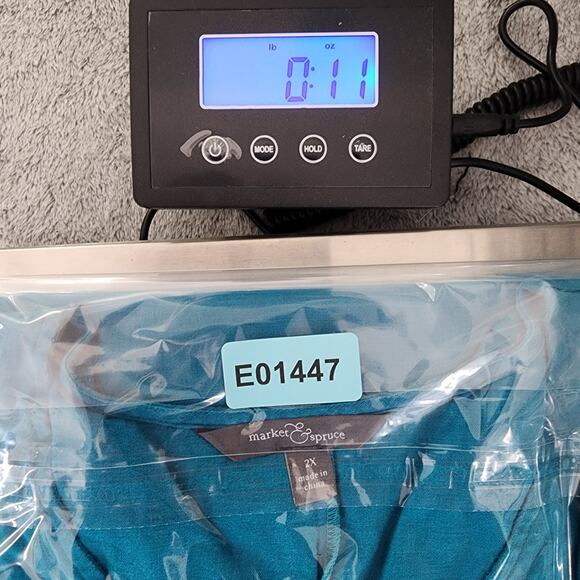 Market & Spruce Top Womens 2X Blue Linen Blend Ashlea Pleated Bell Sleeve V-Neck - Picture 11 of 11